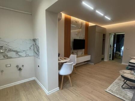 STUDIO APARTMENT FOR SALE 34M2 108000 EURO BARRICADES STREET