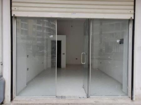 Shop/Office for rent in the 21 December area - In the New Building