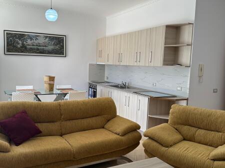 Affittasi: Appartamento arredato 2+1, Via Çipajve, Vlorë