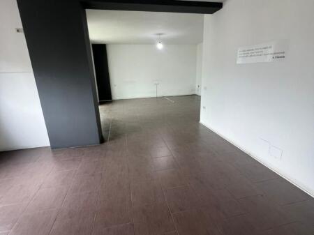 LOCALE UFFICIO IN AFFITTO – ZOGU I ZI