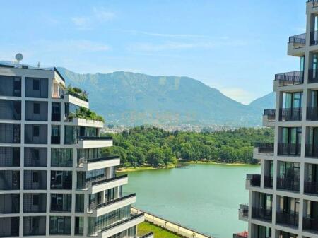 Apartment 3+1+2 Parking for Sale in Lake View!! 900,000 € Total Area 192m2 Internal Area 165m2