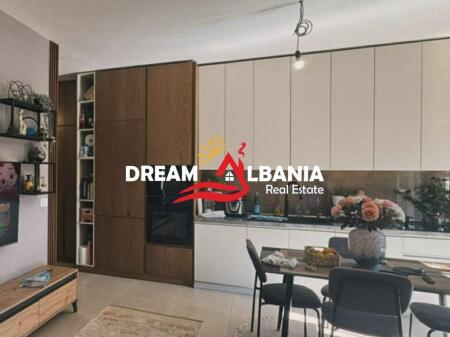 Apartament me qera 2+1+2wc prane Kopshtit Botanik ne Tirane (ID 42215447)
