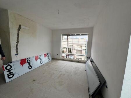 Vendesi Appartamento 1+1 presso l'ex parco 120.000 €