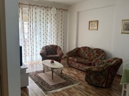 Apartment 1+1 for rent, Golden Park Complex, opposite American 3 Price: 450 thousand lek