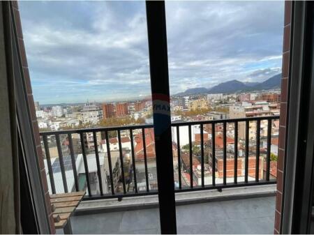 Apartament 2+1 per shitje Selvia !