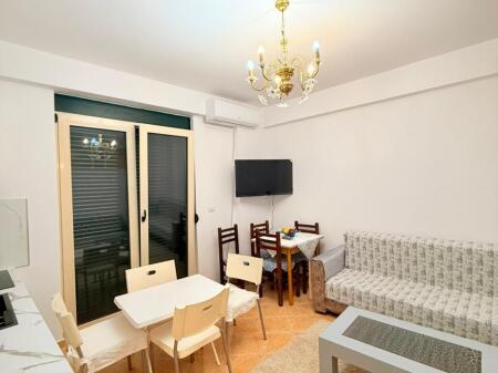 Affittasi a Lungo Termine Appartamento 2+1 Arredato a Skele, Vlorë