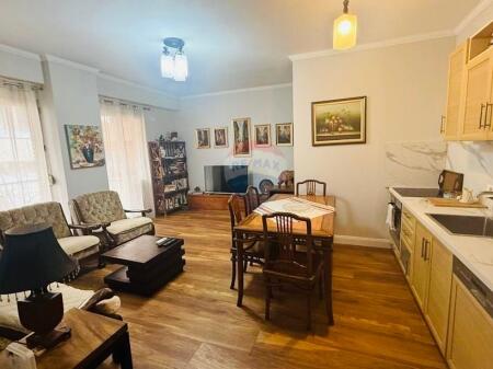 Appartamento in affitto 2+1 All'interno del Complesso Deliorgj