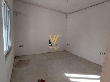 VILLA SU DUE PIANI IN AFFITTO A MOZAIKU 2.000 EURO