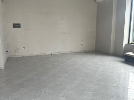 Shop for Rent Near Kmy in Yzberisht