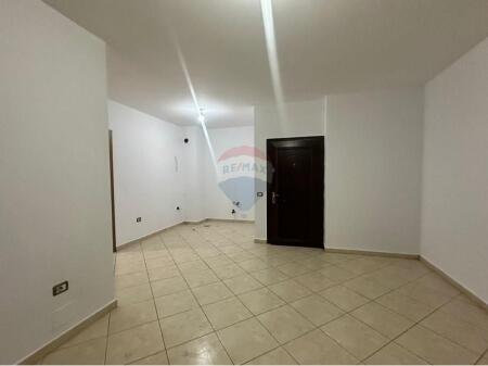 Apartament 1+1 për shitje - Yzberisht.