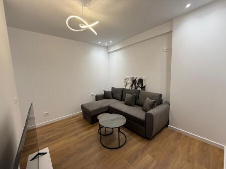 Appartamento 1+1 in vendita Komuna Parisit 145000