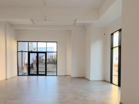 NEGOZIO IN AFFITTO 110 M2 ASTIR 1.000 EURO