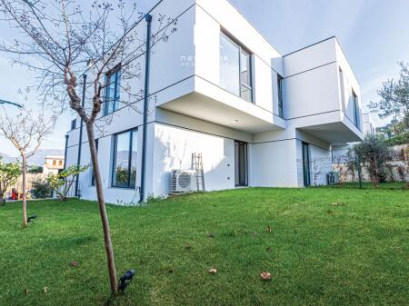 For Rent: Luxury Villa Liqeni i Thate - Forest Res. (4 Bedrooms +5 Bathrooms +2 Verandas & Garage) NEVER OCCUPIED BEFORE || 4000€/month