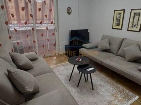 Qera, Apartament 1+1, Bllok, Tirane.