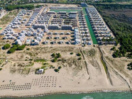 VILLAS AT TURQUOISE MARINA, LALEZ BAY