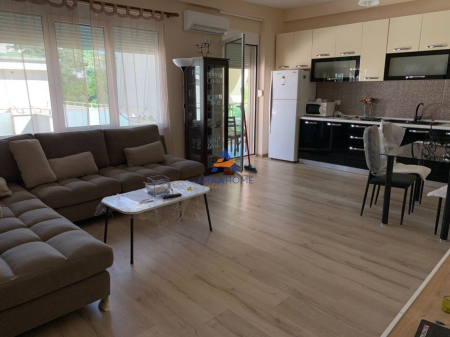 AFFITTASI APPARTAMENTO 2+1+BALCONE "AL LAGO SECCO" 700 EURO