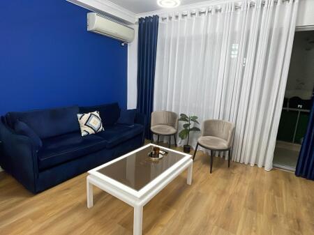 Appartamento 1+1+Balcone in Affitto | Via 4 Dëshmorët | CAPARRA 1 ANNO