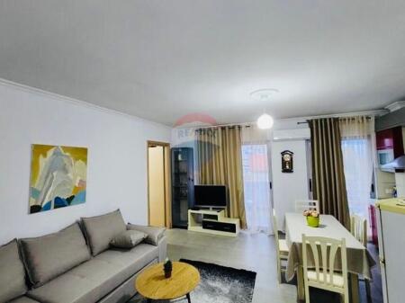 Appartamento 2+1 Comune di Parigi (Kristal Center)