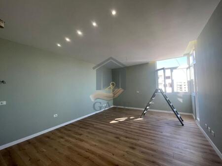 Shitet Apartament 2+1, Kazazi, Durres