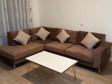 Apartament 1+1, Siri Kodra!