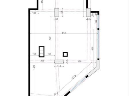 NEGOZIO IN AFFITTO 190 M2 STRADA DI DURAZZO 2.500 EURO