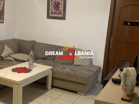 Jepet me qera apartament 1+1 tek rruga e Dibres prane shkolles Bajram Curri (ID 4219477)