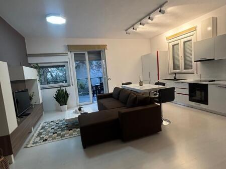 Appartamento Moderno 1+1 + Posto Auto Giardino Botanico