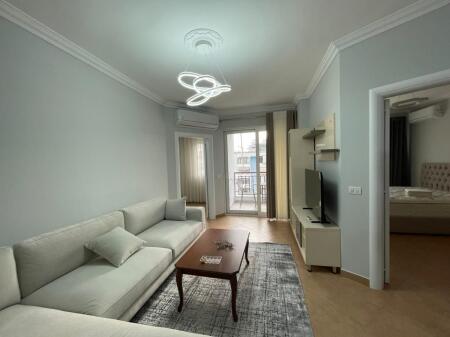 Appartamento moderno 2+1 in affitto in Via Kavaja!