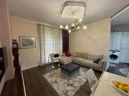 Affitto, Appartamento 1+1 Lago Secco, Tirana
