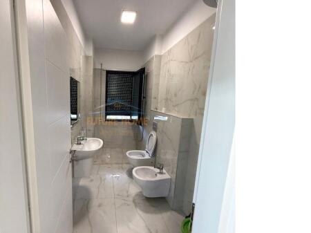 For sale, Apartment 1+1+Parking space, Qemal Stafa Street, Tirana
