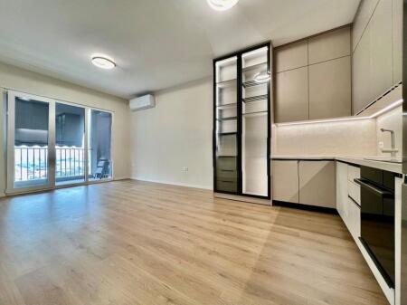 IN AFFITTO, APPARTAMENTO MODERNO 2+1+2, VIALONE PRINCIPALE (ASTIR) 650 € /Mese