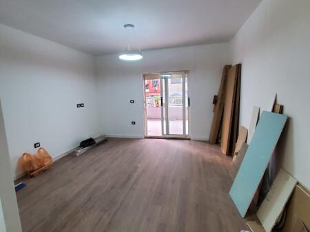 Apartment 1+1 for sale at the Paris Municipality