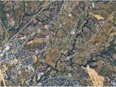 VENDIAMO 4000M2 DI TERRENO A LUNDER VICINO ALLA STRADA!