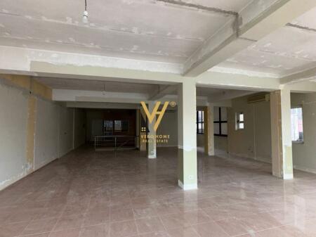 SHITET DYQAN DUPLEX 260 M2 TE RR. DRITAN HOXHA 58.500.000 LEKE