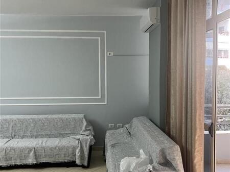 For rent Apartment 1+1, Astir near the roundabout 420 thousand lek