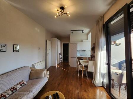 Appartamento 1+1 in affitto in Via Barikadave!