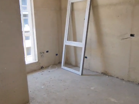 Apartment 2+1+2, Univers City!