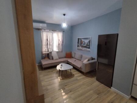 Apartament 1+1 Me Qira në Fresku, Tiranë - 350€