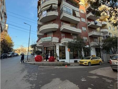 Apartament 1+1 në Shitje, Kat i 3-të me Ashensor