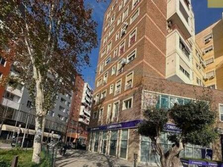 Edificio in affitto vicino al Complesso Delijorgji