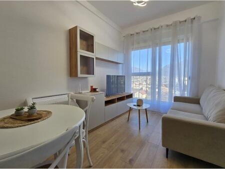 Apartment 2+1+2 + Parking Spot Bulevardi i Ri !!