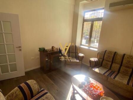 UFFICIO 72 M2 IN AFFITTO IN VIA DIBRA 120.000 LEKE