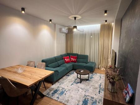 ULET CMIMI nga 142.000 euro ne 135000 euro, SHTOHET EDHE NJE GARAZHD Apartament në Shitje në Orikum  2+1