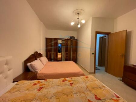 Disponojmë apartament 2+1 për shitje tek Mali Robit,Durres