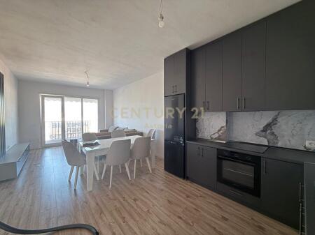 AFFITTASI APPARTAMENTO 2+1+2+POSTO AUTO A ASTIR, NUOVO BOULEVARD 650 € /Mese