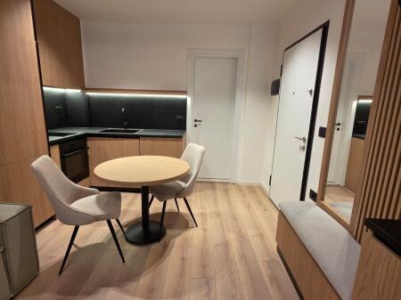 Gazoniere te kopshti zologjik,cmimi 500 euro