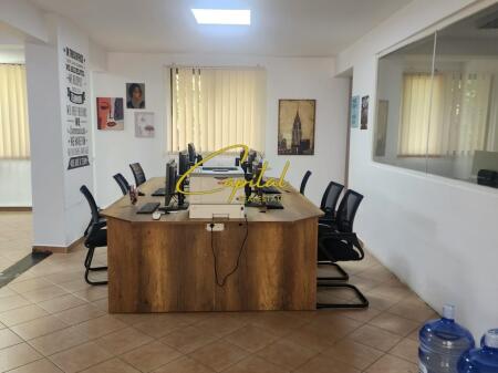 LOCALE COMMERCIALE IN AFFITTO 120 M2 EX PARCO 80.000 LEKE