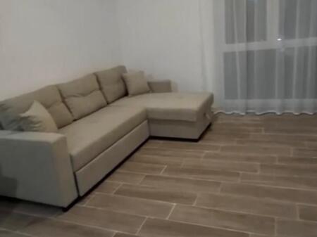 Apartament me qera 2+1 - 5 Maj, prane pallateve te bashkise