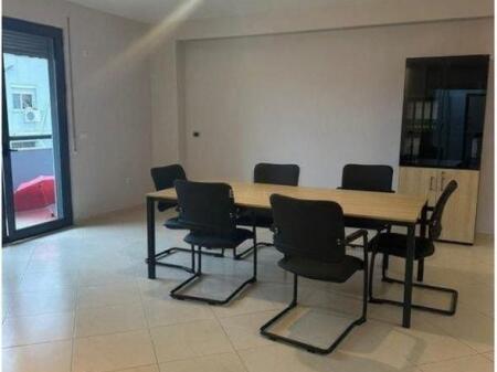 SUPER OPPORTUNITY! 3+1 APARTMENT + PARKING FOR SALE NEAR DINAMO STADIUM