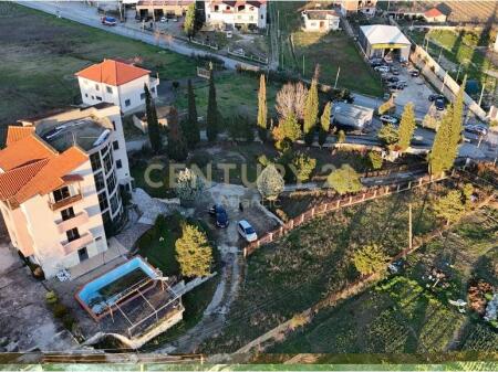 Hotel di 4 piani in vendita 600000€